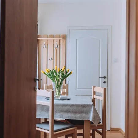 Ady 6 Apartment Senta