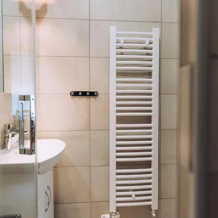 Apartment Ady 6 *