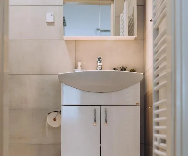 Διαμέρισμα Ady 6 *